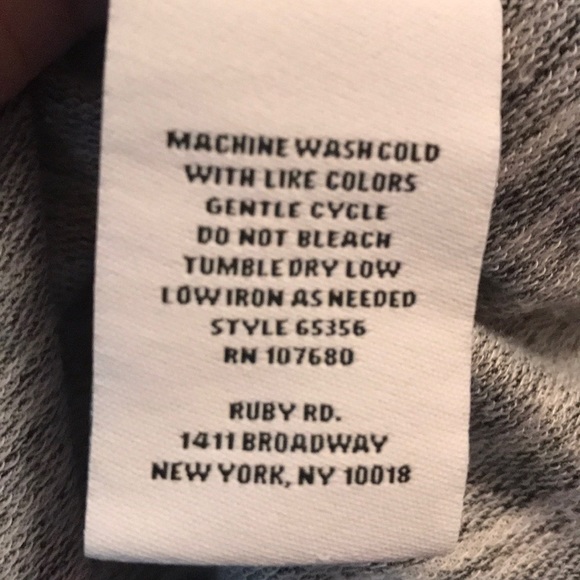 Ruby Rd Cold Shoulder Top - Picture 3 of 3